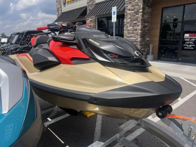The Image of Sea-Doo RXP-X 325 WITH SOUND SYSTEM 2025 - 1