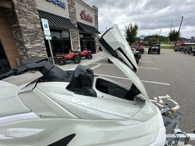 Slide: The Image of Yamaha VX Cruiser HO 2025 - 8