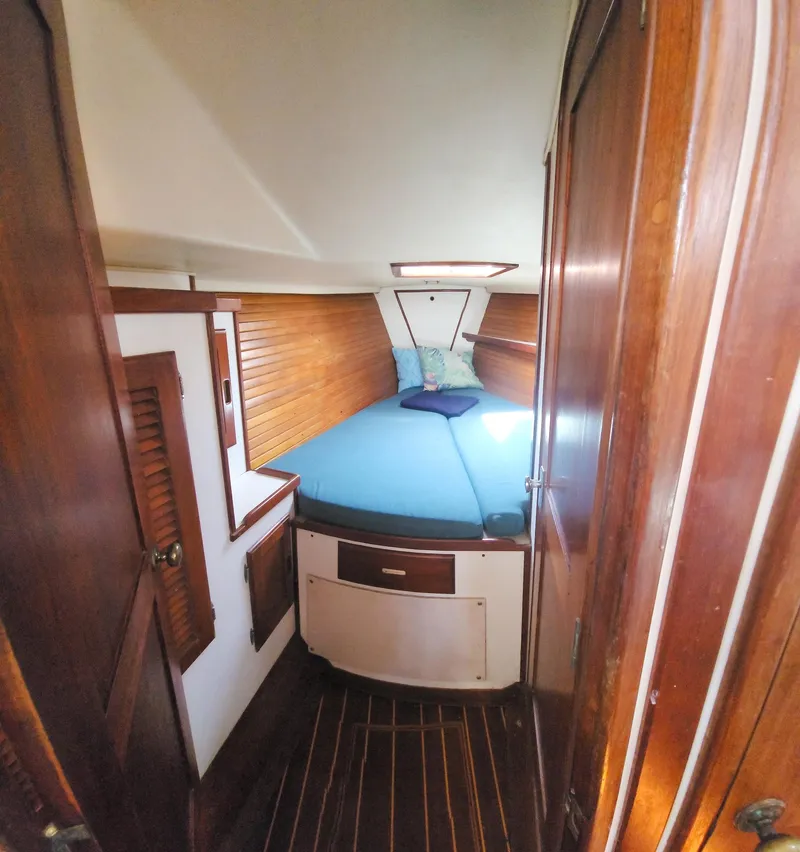 Slide: The Image of Morgan 44 Center Cockpit 1989 - 66