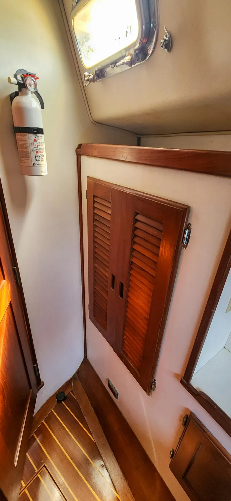 Slide: The Image of Morgan 44 Center Cockpit 1989 - 69