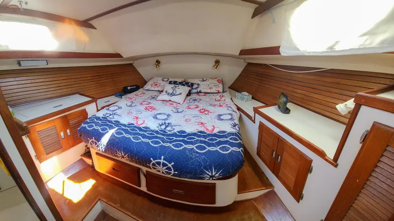 Slide: The Image of Morgan 44 Center Cockpit 1989 - 78