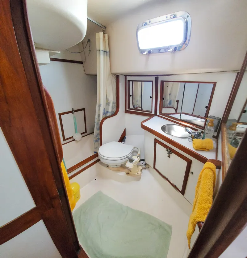 Slide: The Image of Morgan 44 Center Cockpit 1989 - 84