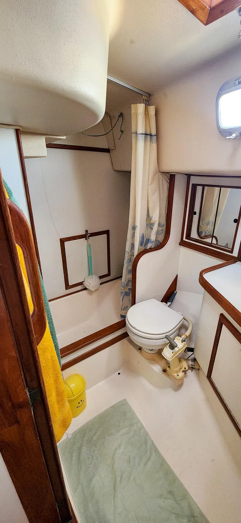 Slide: The Image of Morgan 44 Center Cockpit 1989 - 86