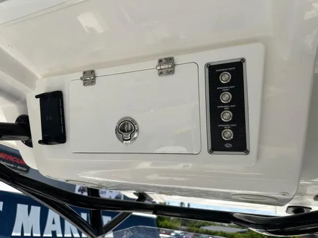 Slide: The Image of Sea Fox 268 Commander 2020 - 20