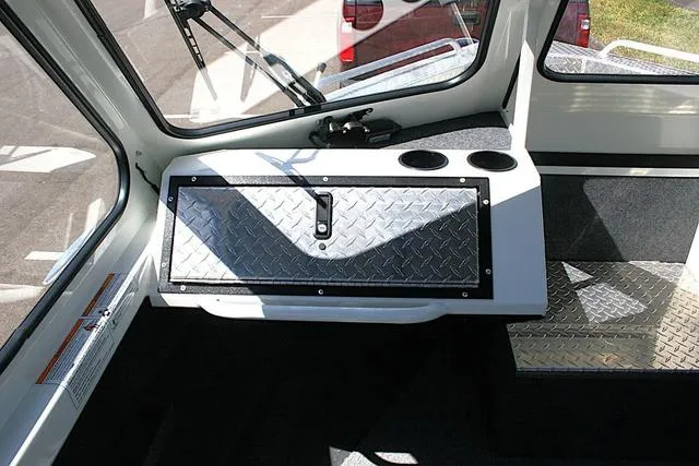 Slide: The Image of Thunder Jet 210 Luxor Limited 2025 - 9