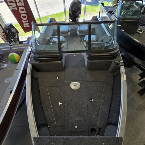 Slide: The Image of Lund 1775 Impact Sport 2025 - 4