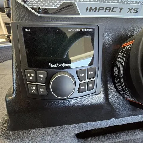 Slide: The Image of Lund 1775 Impact Sport 2025 - 8