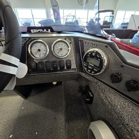 Slide: The Image of Lund 1650 Angler SS 2024 - 8