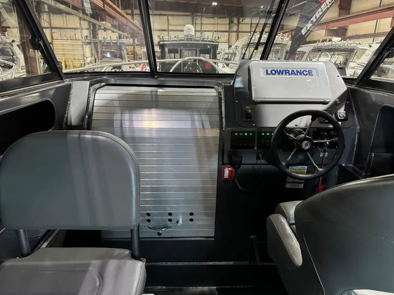 Slide: The Image of helm on 2020 Extreme Boats 795 Walk Around - 10