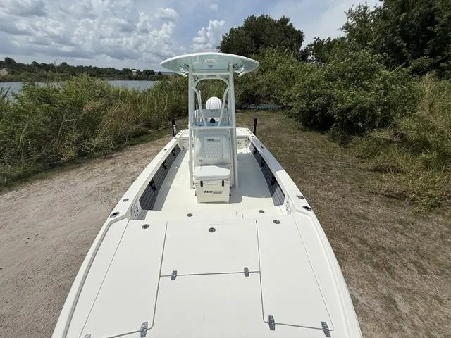 Slide: The Image of Pathfinder 2500 Hybrid 2025 - 20