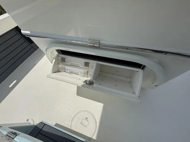 Slide: The Image of Pathfinder 2500 Hybrid 2025 - 37