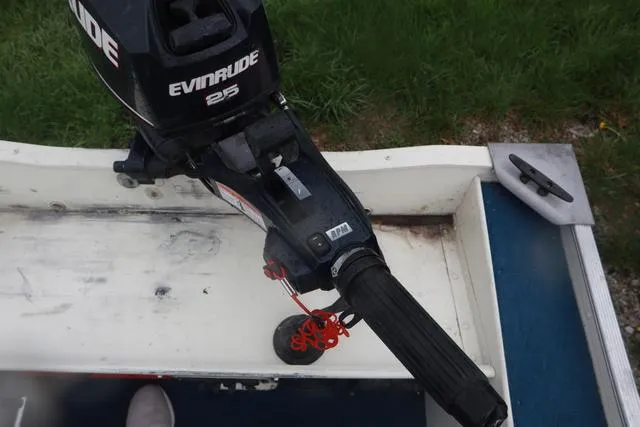 Slide: The Image of 1999 Lowe Sea Nymph 160 BT with Evinrude 25 outboard motor, viewed from above. - 19