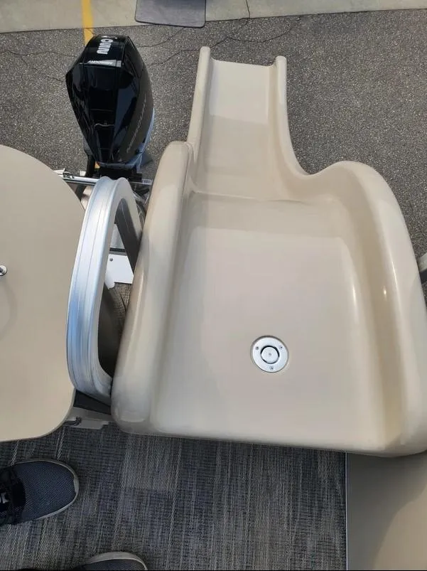 Slide: The Image of 2024 Avalon Catalina Entertainer Funship slide and motor detail. - 8