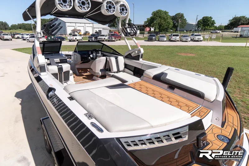 Slide: The Image of Nautique Super Air Nautique 230 2014 - 73