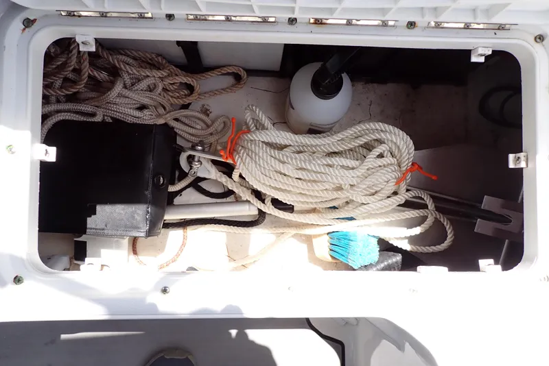 Slide: The Image of NauticStar 223 DC 2021 - 52