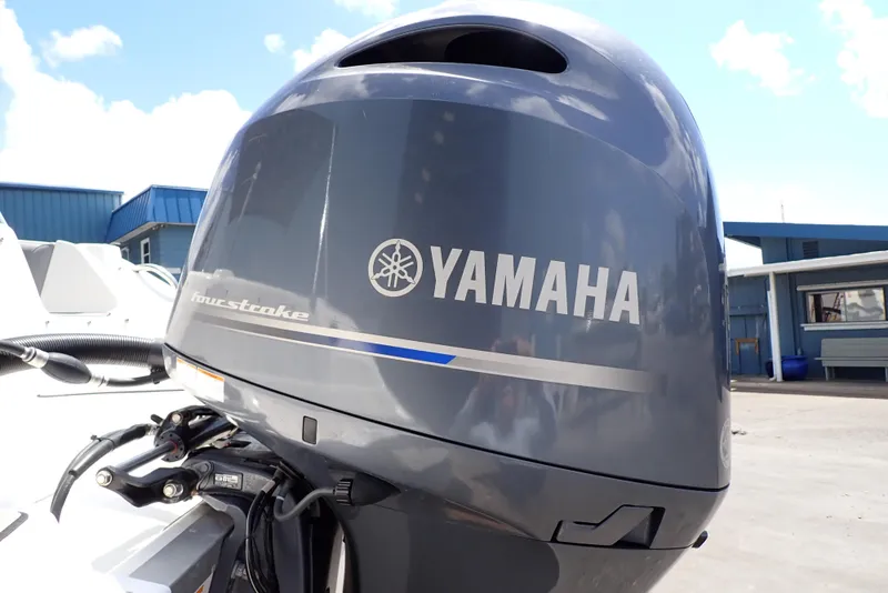 Slide: The Image of NauticStar 223 DC 2021 - 68