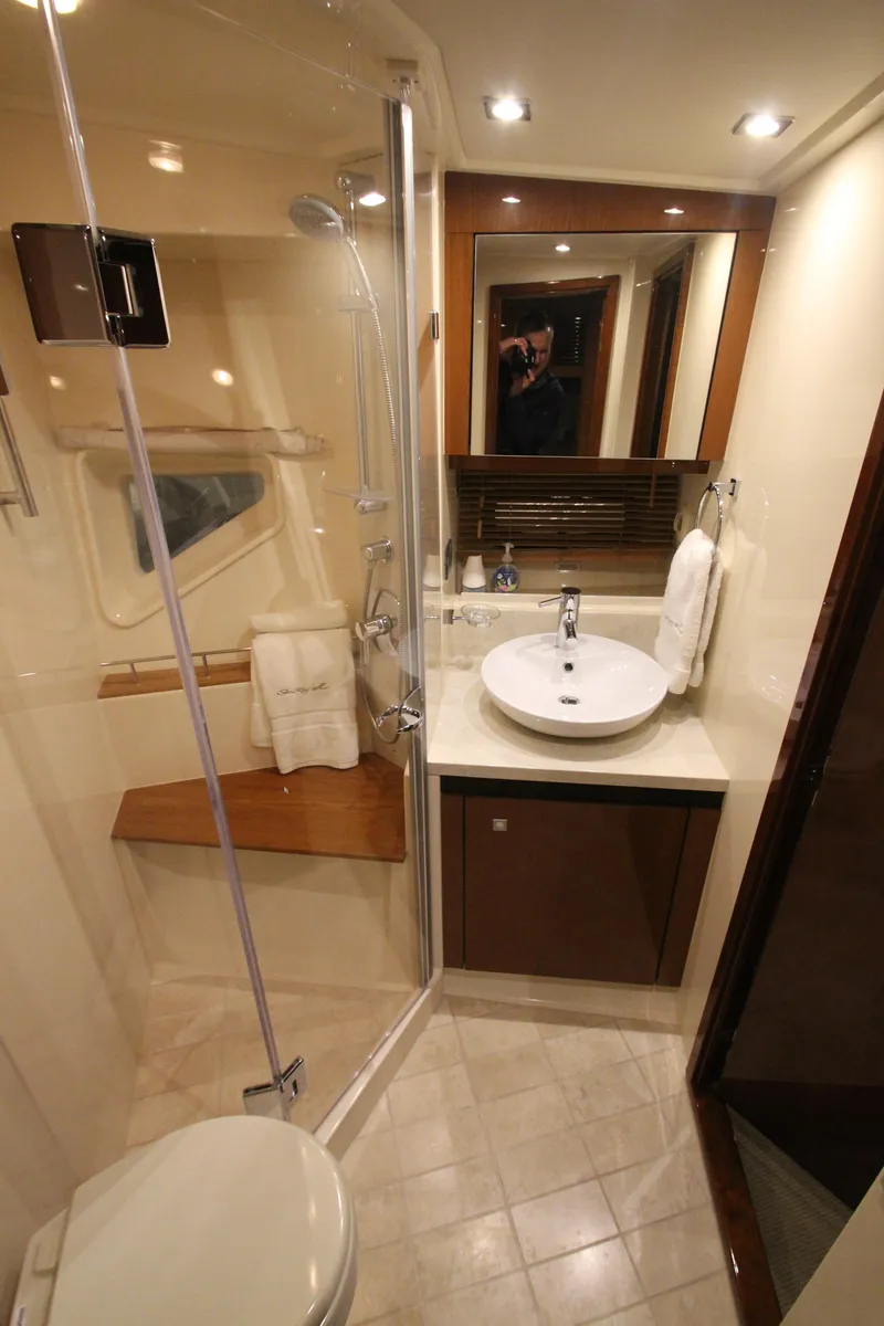 Slide: The Image of Sea Ray 510 Sundancer 2016 - 100