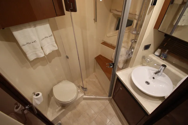 Slide: The Image of Sea Ray 510 Sundancer 2016 - 104