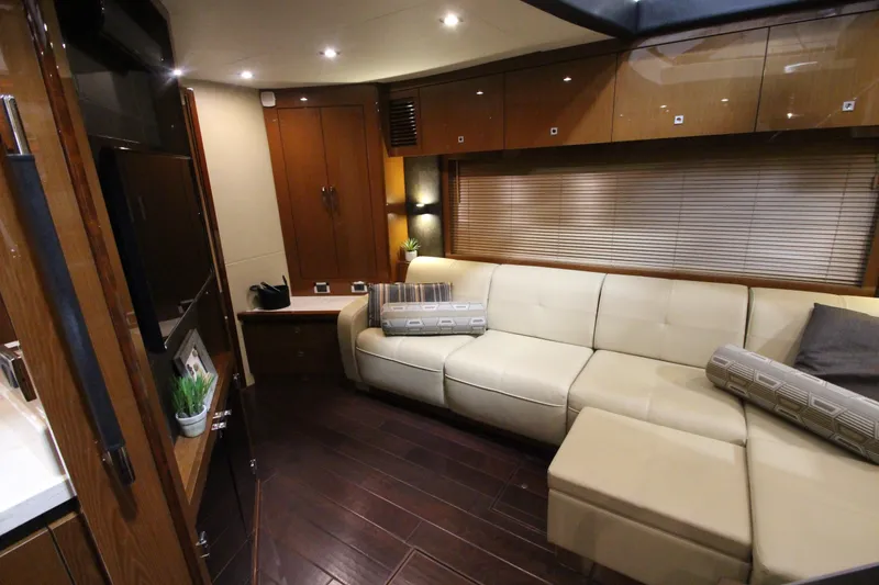 Slide: The Image of Sea Ray 510 Sundancer 2016 - 109