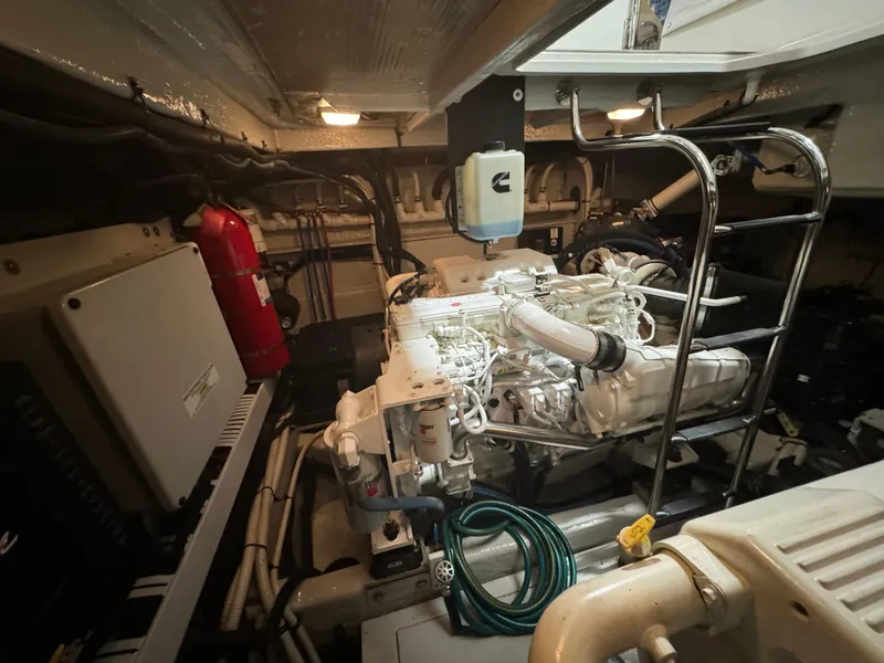 Slide: The Image of Sea Ray 510 Sundancer 2016 - 127