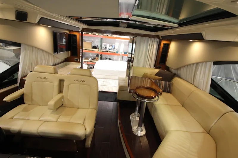 Slide: The Image of Sea Ray 510 Sundancer 2016 - 57