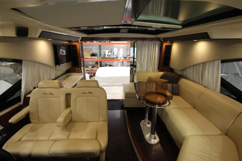 Slide: The Image of Sea Ray 510 Sundancer 2016 - 58