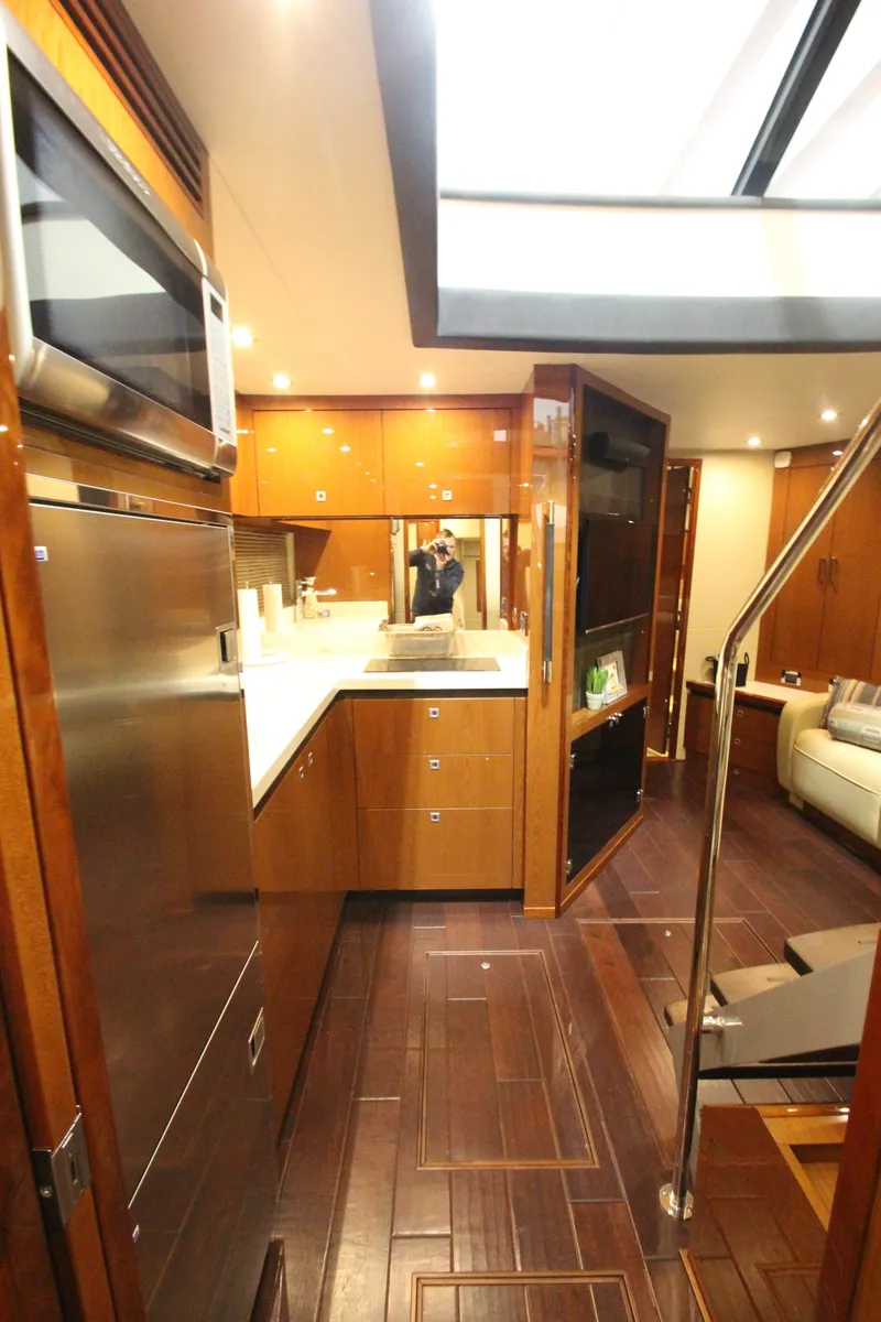 Slide: The Image of Sea Ray 510 Sundancer 2016 - 74