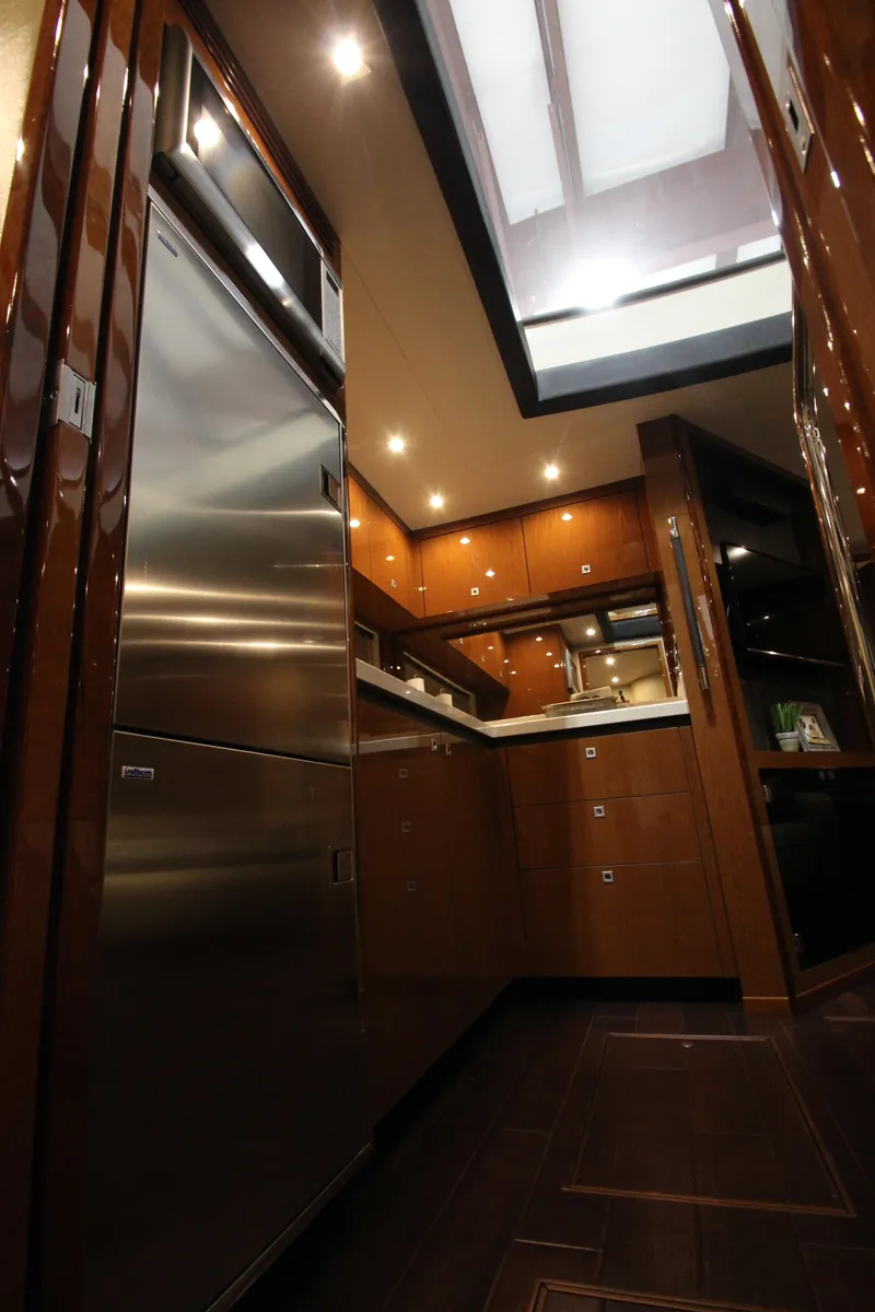 Slide: The Image of Sea Ray 510 Sundancer 2016 - 75