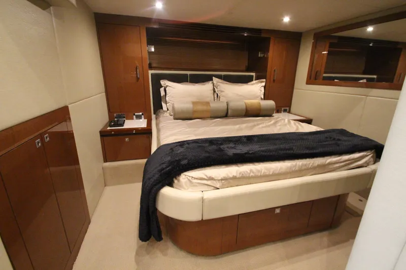 Slide: The Image of Sea Ray 510 Sundancer 2016 - 81