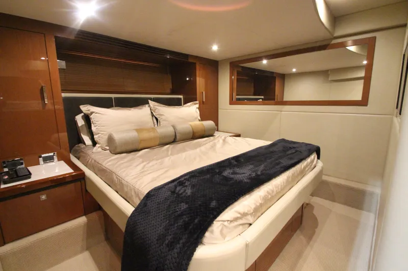 Slide: The Image of Sea Ray 510 Sundancer 2016 - 82