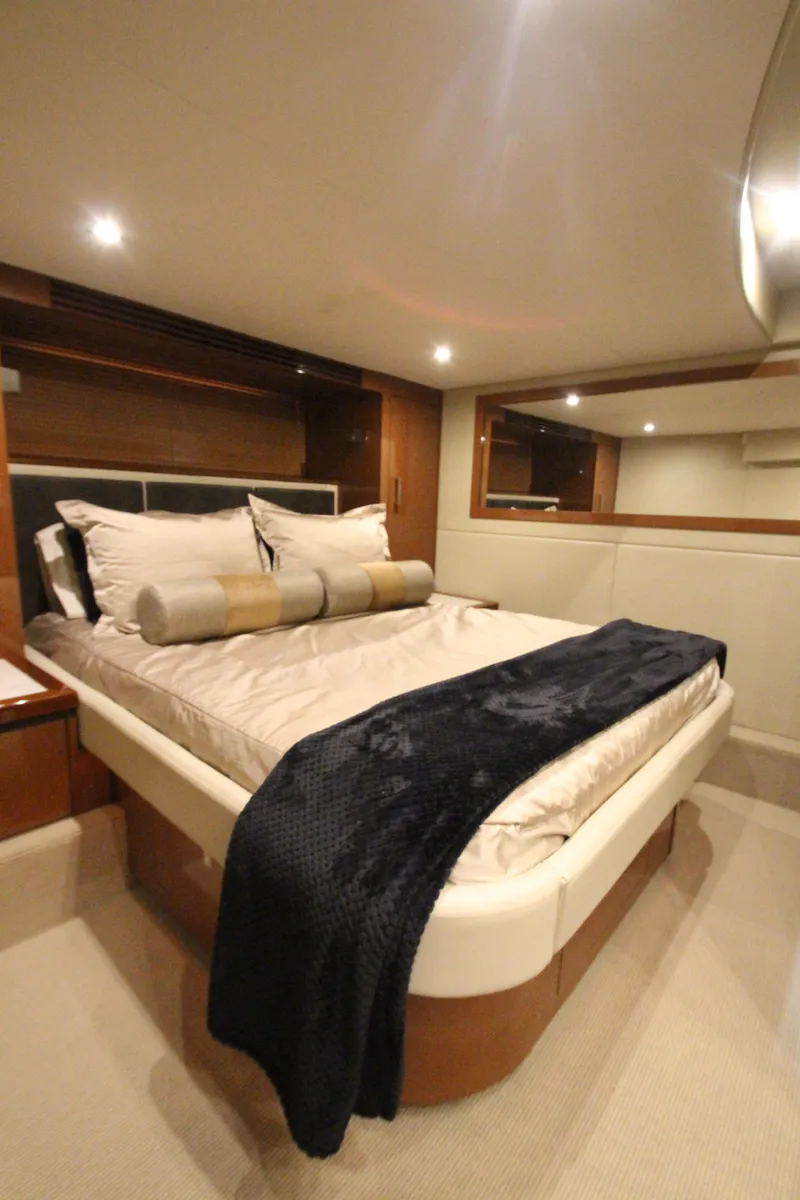 Slide: The Image of Sea Ray 510 Sundancer 2016 - 83