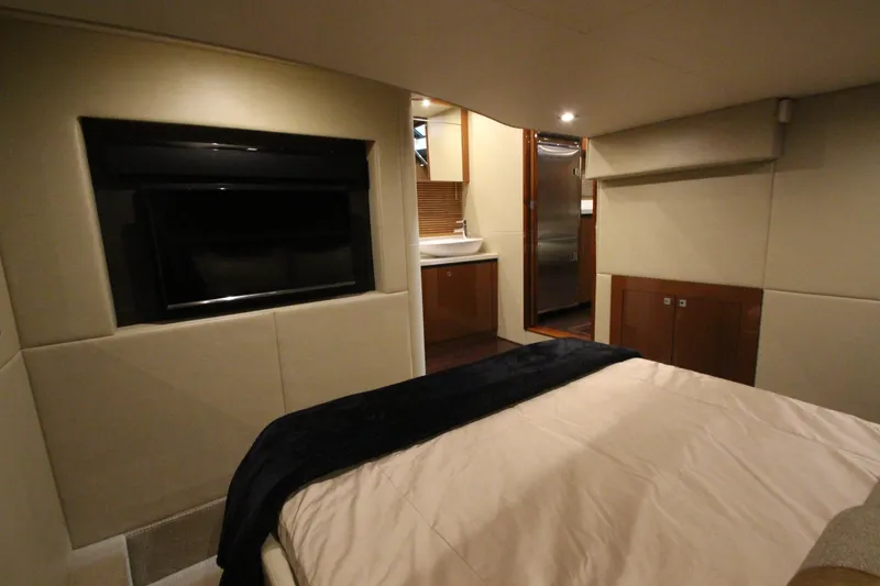 Slide: The Image of Sea Ray 510 Sundancer 2016 - 84