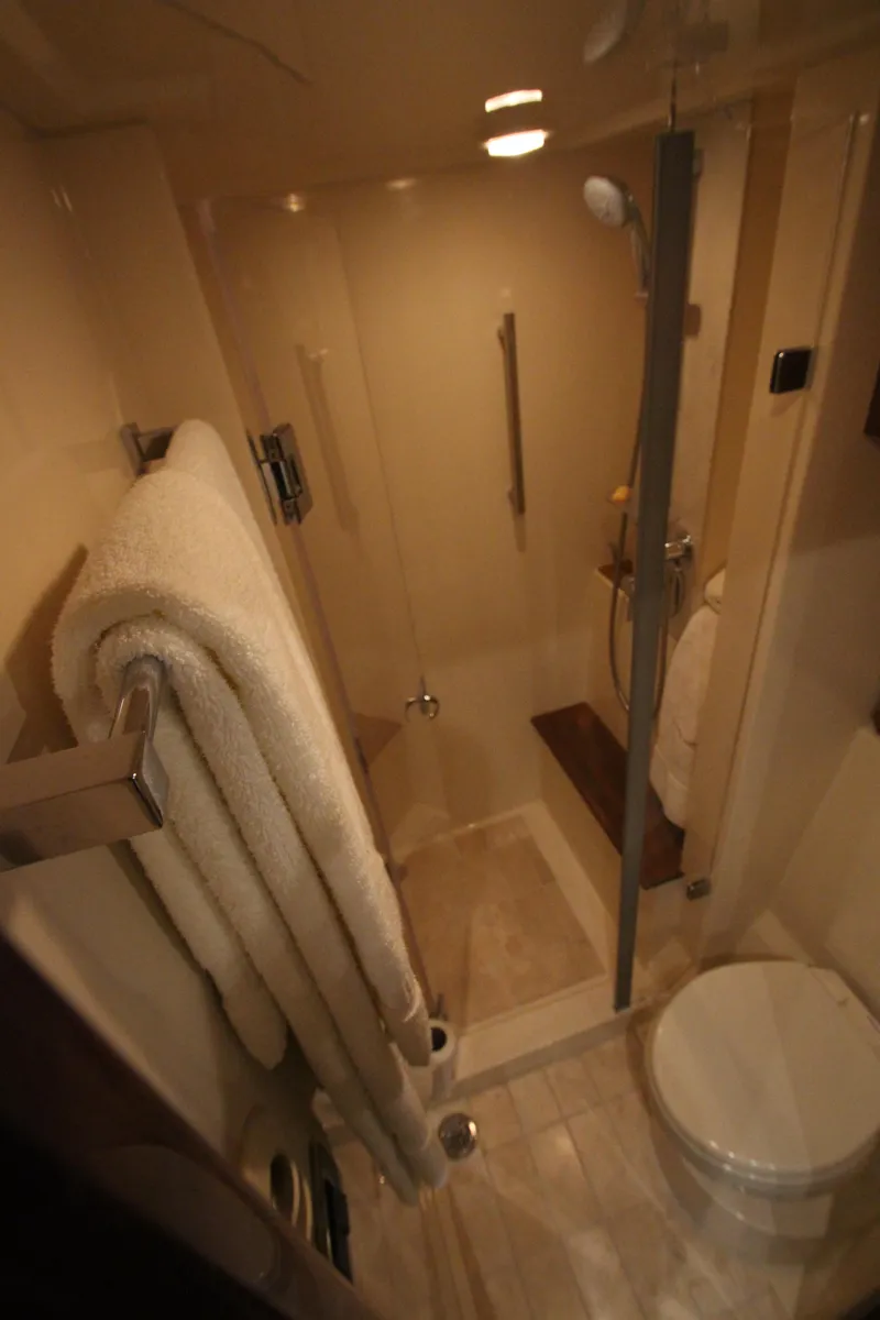 Slide: The Image of Sea Ray 510 Sundancer 2016 - 89