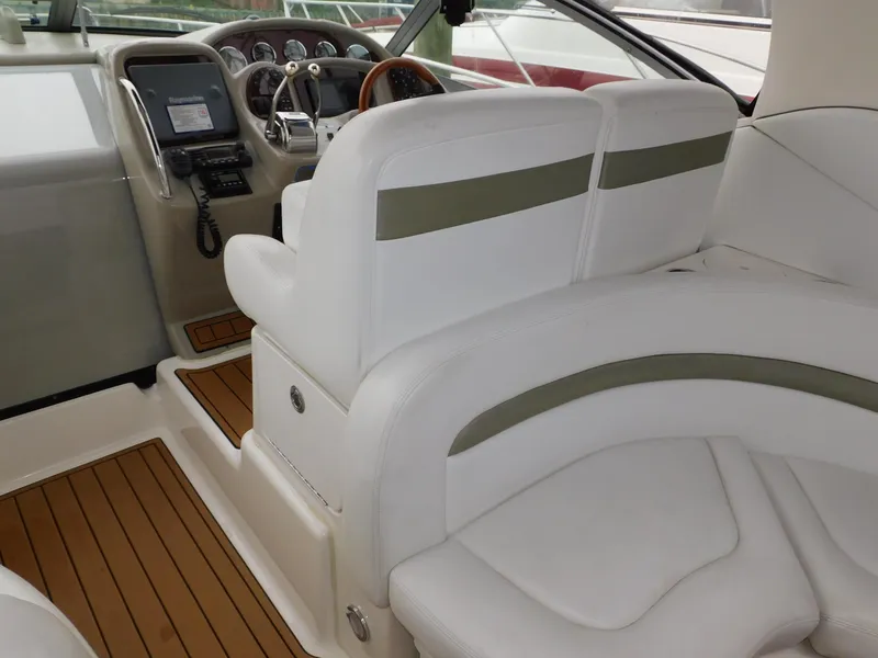 Slide: The Image of Sea Ray Sundancer 320 2006 - 13