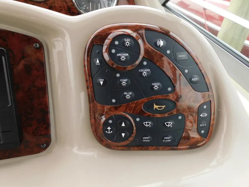 Slide: The Image of Sea Ray Sundancer 320 2006 - 24