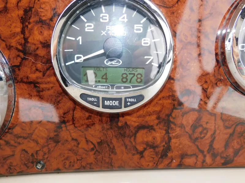 Slide: The Image of Sea Ray Sundancer 320 2006 - 27