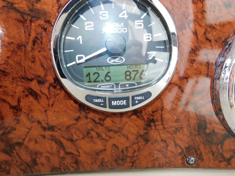 Slide: The Image of Sea Ray Sundancer 320 2006 - 28