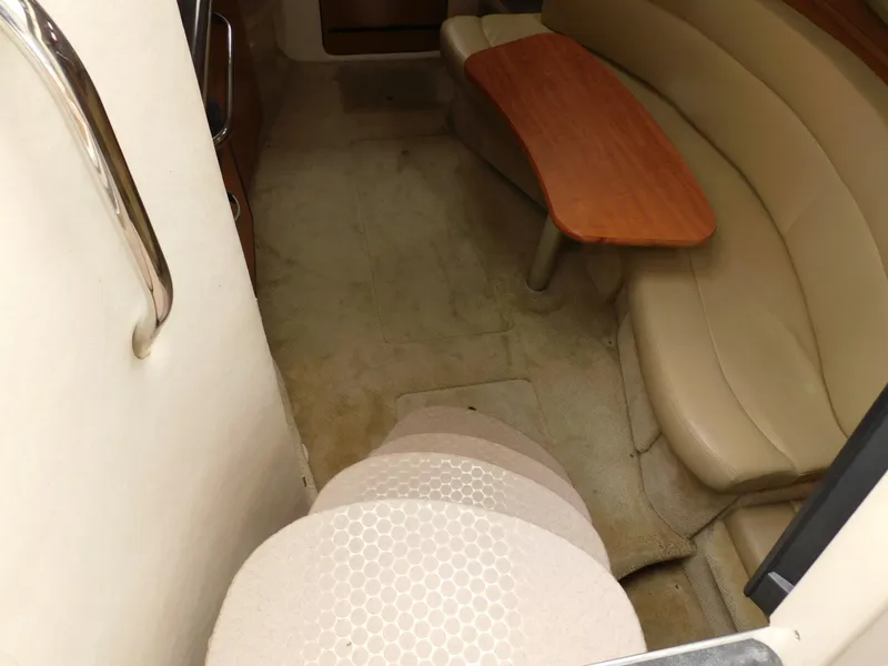 Slide: The Image of Sea Ray Sundancer 320 2006 - 29