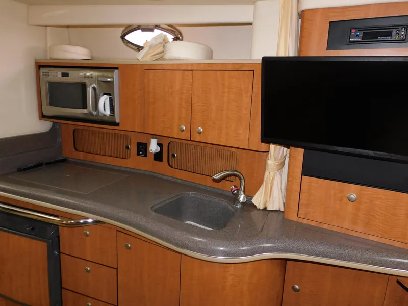 Slide: The Image of Sea Ray Sundancer 320 2006 - 38