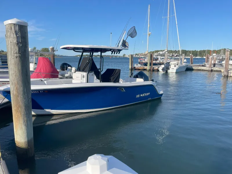 Slide: The Image of Blackfin 212 CC 2020 - 50