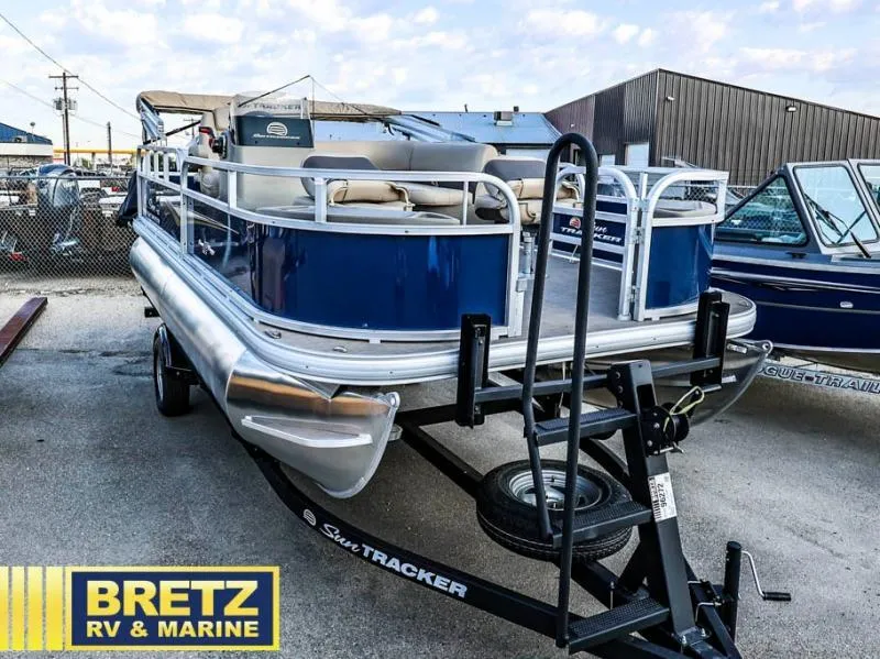 Slide: The Image of Bass Buggy 18 DLX 2025 - 3