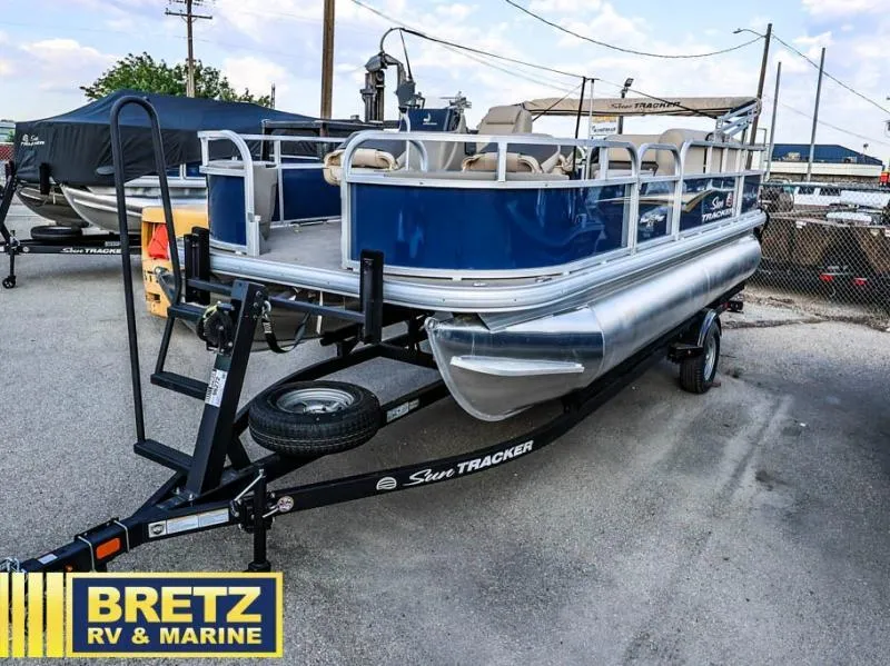 Slide: The Image of Bass Buggy 18 DLX 2025 - 4