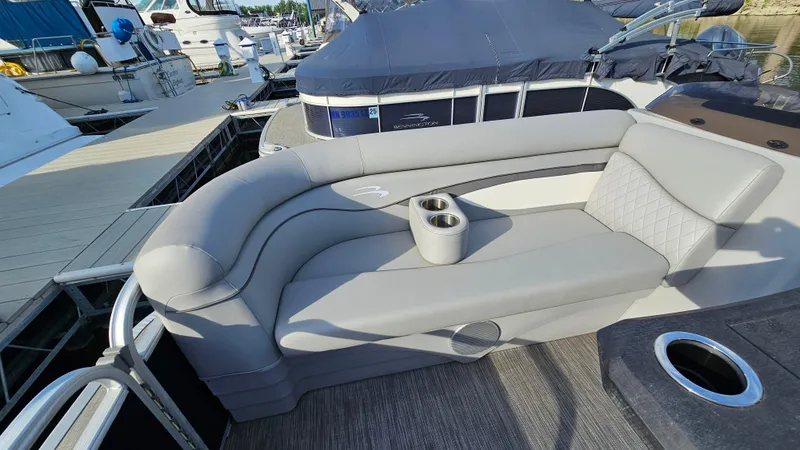 Slide: The Image of Bennington SV 22 Quad Bench 2021 - 13