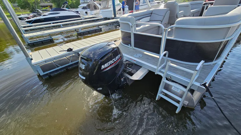 Slide: The Image of Bennington SV 22 Quad Bench 2021 - 15