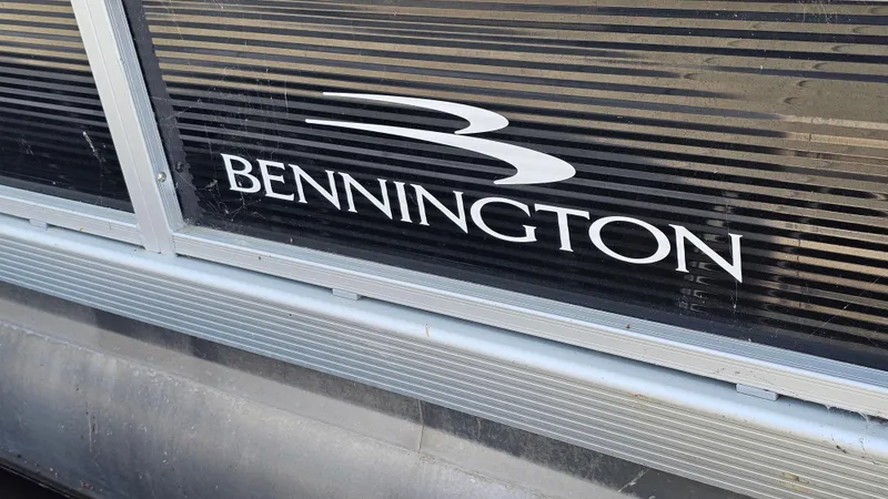 Slide: The Image of Bennington SV 22 Quad Bench 2021 - 19