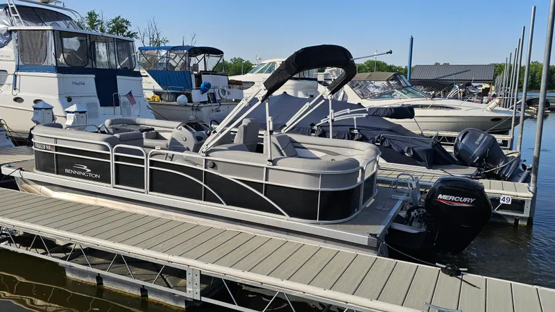 Slide: The Image of Bennington SV 22 Quad Bench 2021 - 2