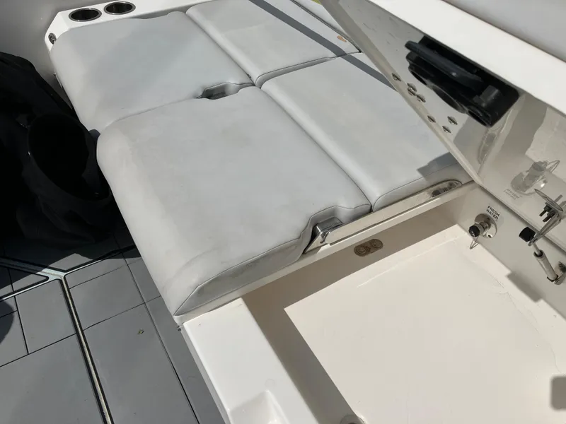 Slide: The Image of Aviara AV32 OB 2022 - 51