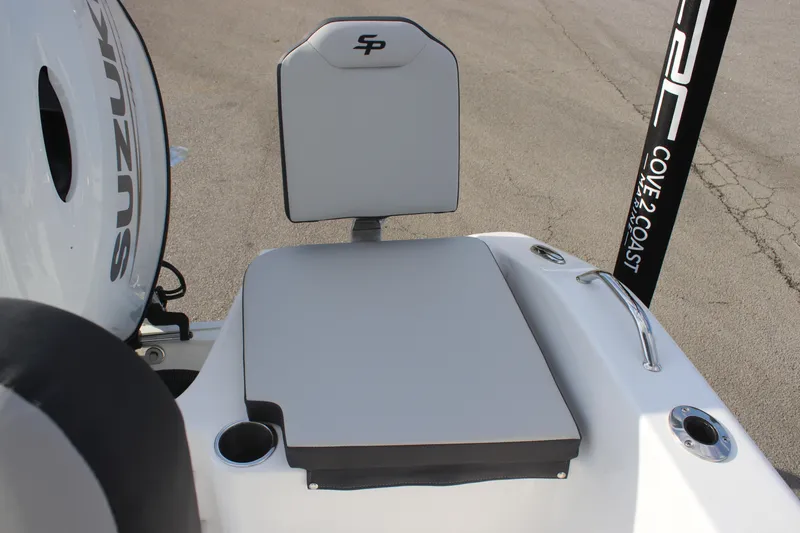 Slide: The Image of 2025 Sea Pro 202 CC boat seat with Suzuki engine detail. - 18