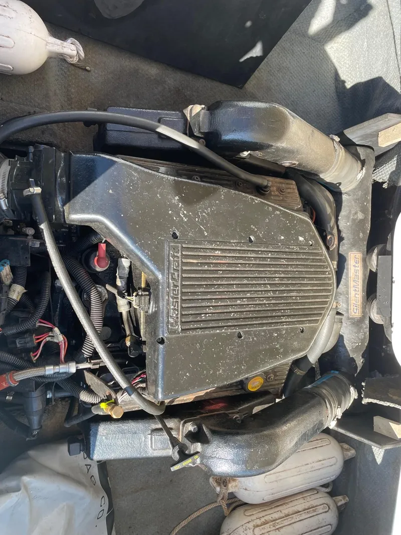 Slide: The Image of 1999 MasterCraft Prostar 205 engine, detailed view, showcasing components and layout. - 10