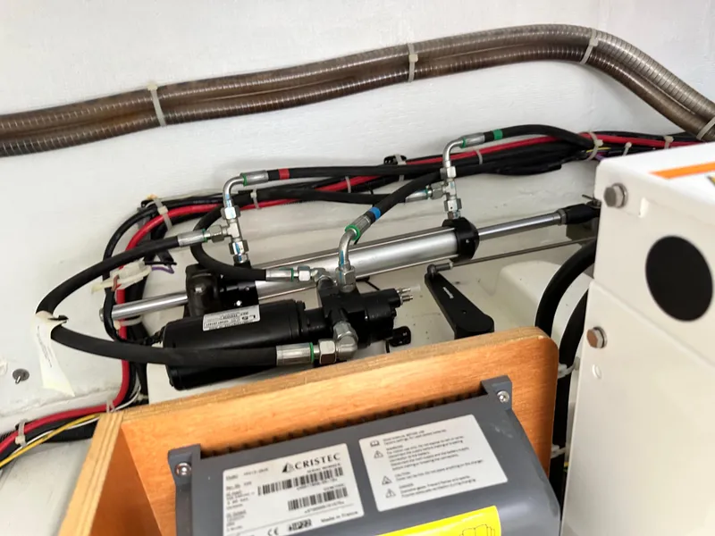 Slide: The Image of Beneteau Swift Trawler 35 2022 - 59